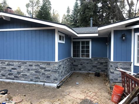 houses with vinyl siding with a metal wainscot|wainscot exterior siding.